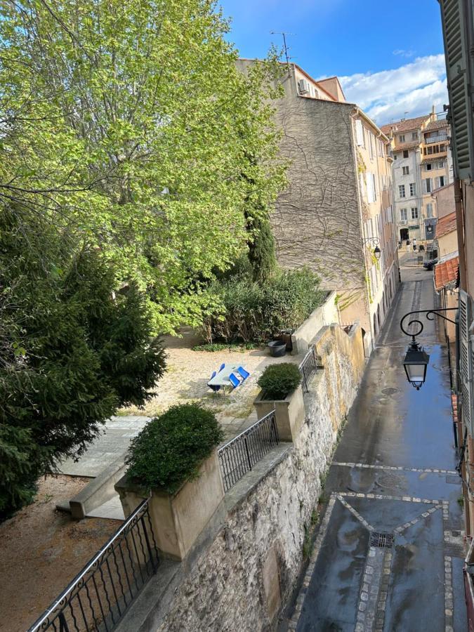Appartamento Un Moment Suspendu Aix-en-Provence Esterno foto